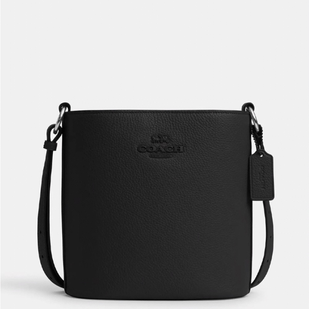 NWT Coach Sophie Bucket Bag